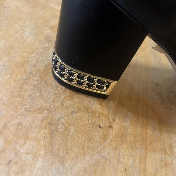 Karl Lagerfeld Paris Leather Heel Booties SZ 9.5 Black 3 In Heel Chain Decor - Picture 2 of 14